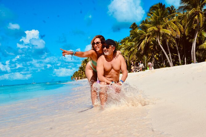 Isla Saona Exclusive Tour with Catamaran & Natural Pool - Saona Island time and the limits of the description
