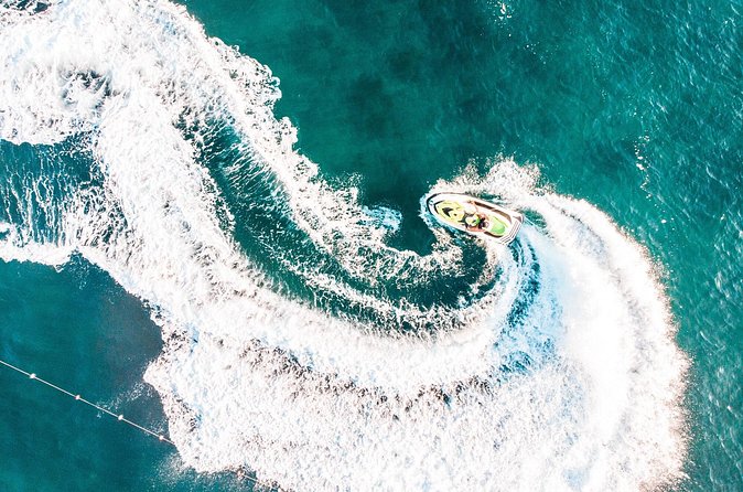 Jet Ski Adventure Exploring Cayos and Natural Pools - What the guide service adds
