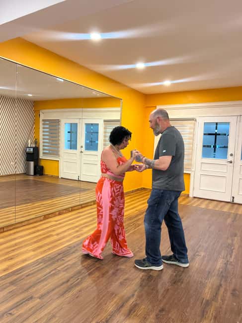 Learn to dance Bachata like a pro in Punta Cana - Solo steps come before partner work