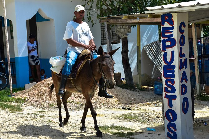 Let's do hiking in Punta Cana - Mud, streams, and the right shoes