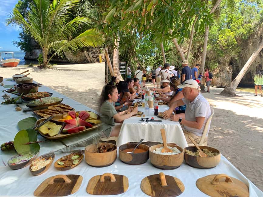 Los Haitises: Boat + Lunch at the beach & Natural pools - Cueva de la Línea and the park’s quieter side