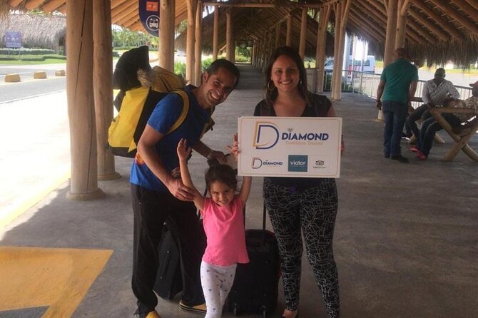 Luxury Transfer between Punta Cana Airport and Bavaro Hotels - From Punta Cana Airport to your Bávaro hotel