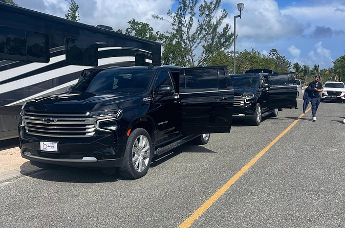 Luxury Transfer between Punta Cana Airport and Uvero alto Hotels - Driver communication and service style