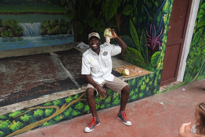 Monkeyland and Plantation Safari Tour from Punta Cana - Coffee, cacao, cinnamon, and vanilla at the local plantation