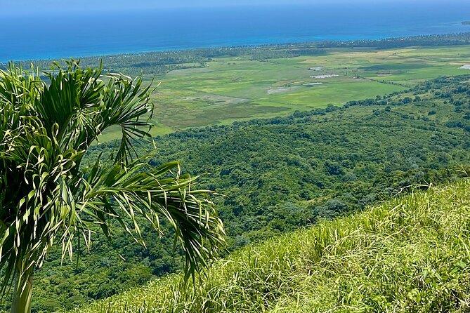 Montaña Redonda View 360 All Inclusive - The all-terrain climb through tropical vegetation
