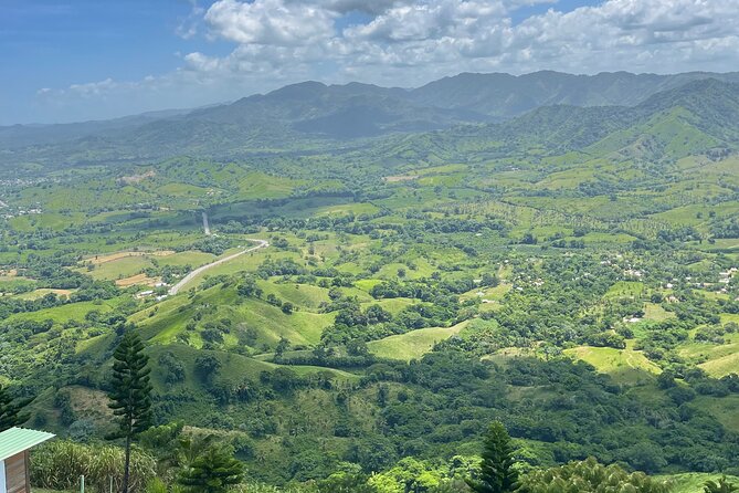 Montaña Redonda View 360 All Inclusive - The summit view across sea, lagoons, and beaches