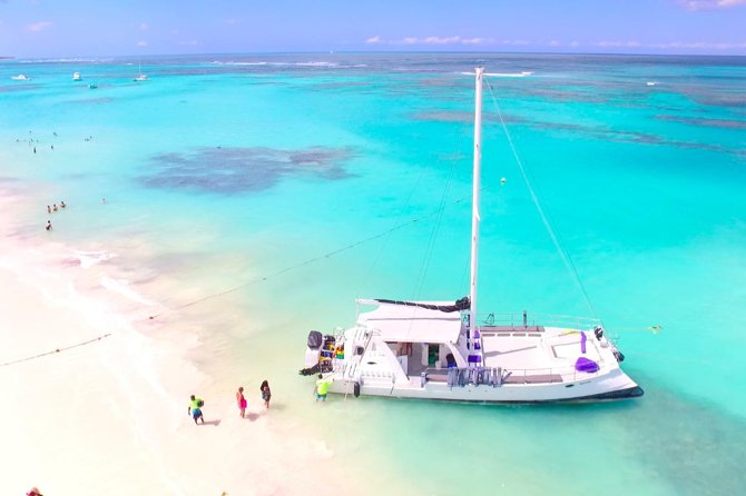 PACKAGE DEAL Catamaran- Snorkeling - Hooka Diving - Parasailing - A three-hour Punta Cana ocean sampler