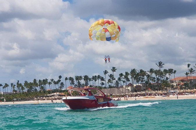 Parasailing Adventure from Punta Cana - Choosing between a solo flight and a tandem ride