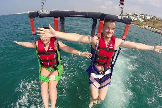 Parasailing, Snorkel Cruise & Virgen Beach from Punta Cana - Snorkeling in relatively shallow water