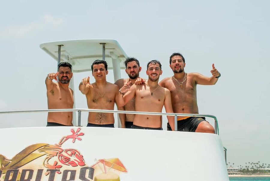 Party Boat and Snorkelling in Punta Cana - What the open bar and snacks really mean