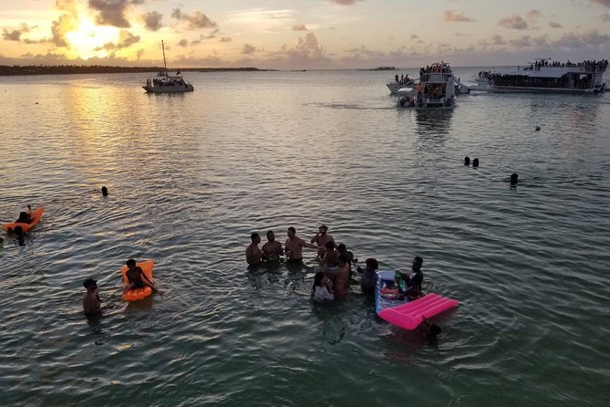 Party Boat - Booze Cruise Punta Cana - Who will enjoy this party boat most?