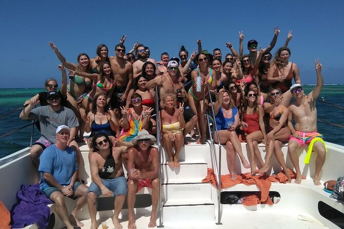 Party Boat - Private groups, snorkeling - Open Bar. - What is included in the open bar