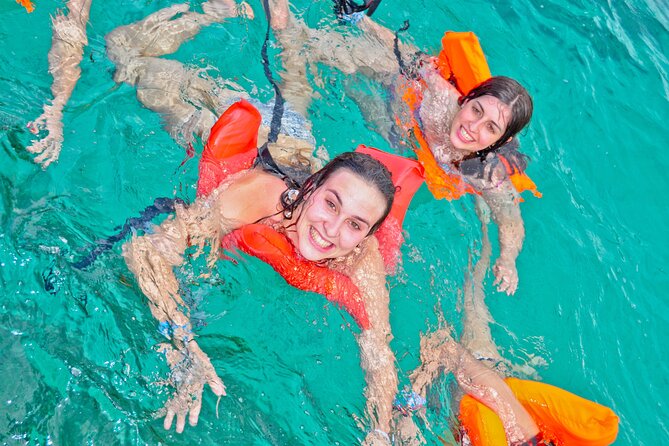 Party boat, Snorkeling, Sand-bar open bar in Bávaro Beach - What this Bávaro catamaran trip is really like