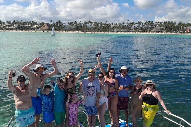 Private Boat Party in Punta Cana - Music, drinks, and the sunset mood