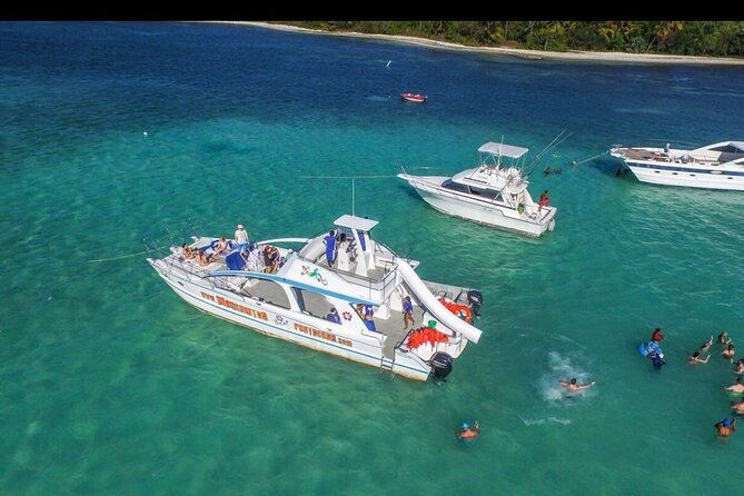 Private Cruise Party with Drinks and Snorkeling in Punta Cana - Snorkeling near Bávaro Beach