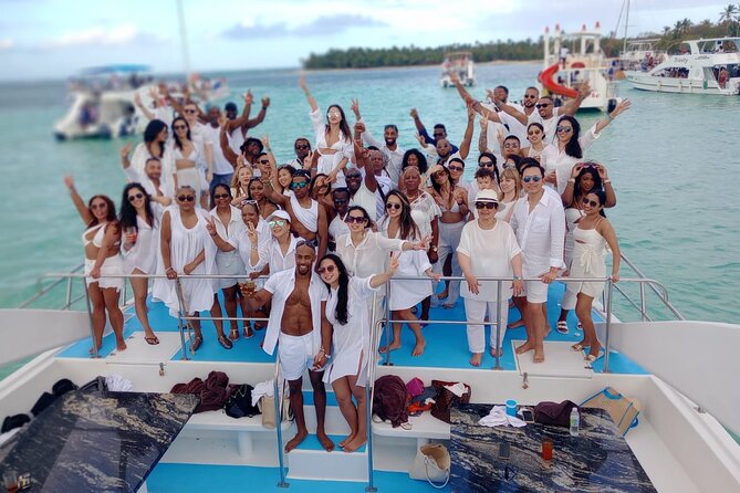 Private Party boat, snorkeling, sand bar, music, drinks - A natural pool and sand bar for the slower half