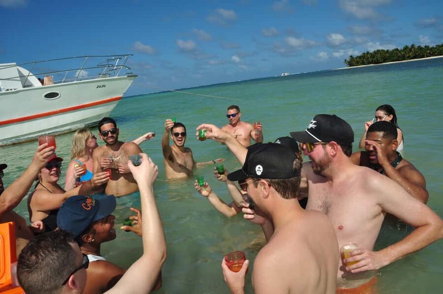 Private Party Boat Tour with Drinks and Snacks in Punta Cana - What the private format is really worth