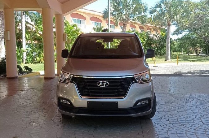 Private Roundtrip Transfer from Punta Cana Airport to Hotels - Who should book this Punta Cana transfer?