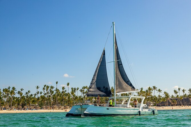 Private Sailing Catamaran - Setting out from Los Corales Beach