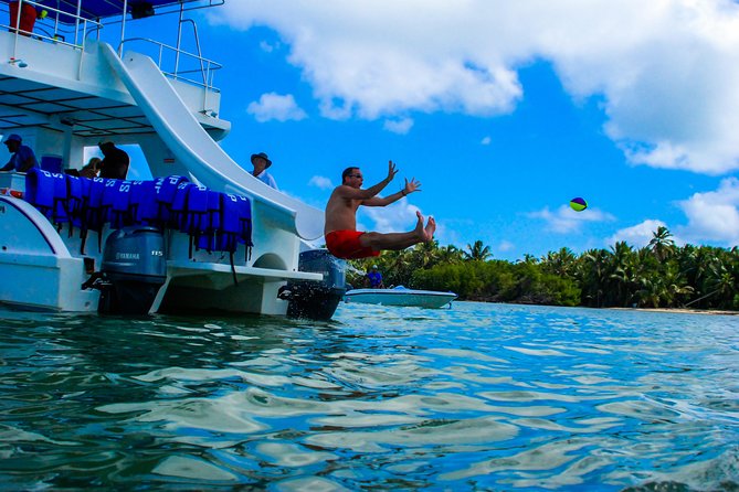 Private Snorkeling in Punta Cana - Snacks, drinks, showers, and the return ride