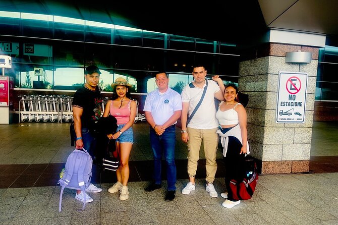 Private Transfer between Santo Domingo Airport and Punta Cana - Meeting your driver at Las Americas Airport