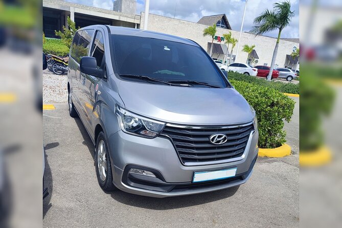 Private transfer from Punta Cana airport to Uvero Alto - Why the private rate can work well for six people