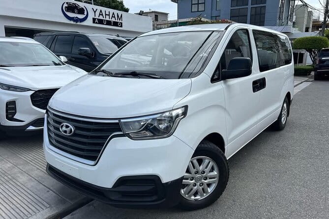 Private transfer from Puntacana airport to hotels-luxury services - A calmer start at Punta Cana Airport