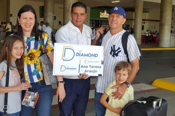 Private Transfer Punta Cana Airport and Bayahibe, La Romana - Service record: strong overall score, with two serious warnings
