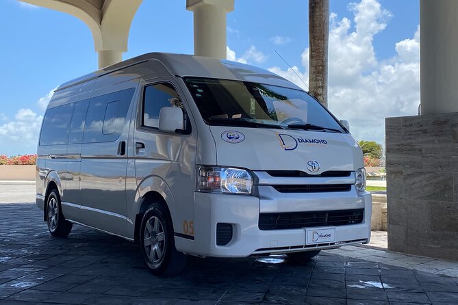 Private Transfer Punta Cana Airport - Puerto Plata Hotels - Price: strongest when five people share it