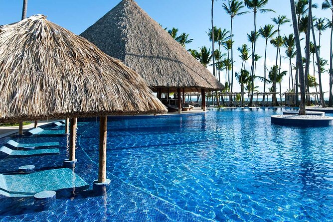 Private Transfer Punta Cana Airport to/from Barcelo Bavaro Beach - What happens when you land