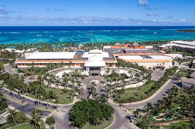 Private Transfer Punta Cana Airport to/from Barcelo Bavaro Palace - Communication that keeps the plan clear