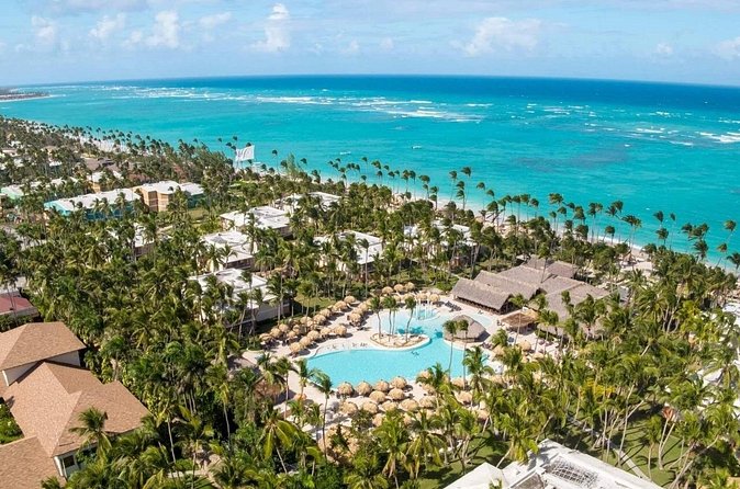 Private Transfer Punta Cana Airport to/from Grand Palladium Palace Punta Cana - Should you book the Grand Palladium Palace transfer?