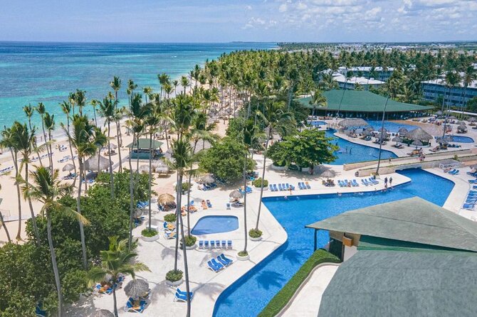 Private Transfer Punta Cana Airport to/from Grand Sirenis Punta Cana - The direct ride to Grand Sirenis
