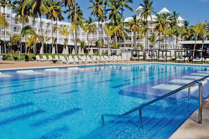 Private Transfer Punta Cana Airport to/from Riu Palace Macao - Why the $40 group price can work well