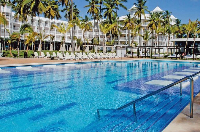Private Transfer Punta Cana Airport to/from Riu Palace Macao - What the SMS contact adds
