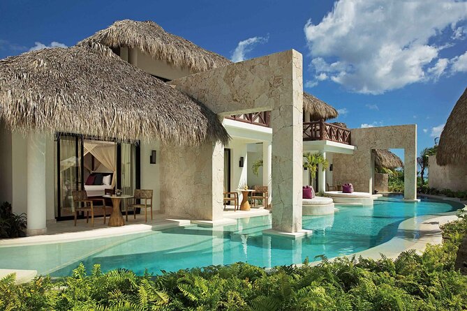 Private Transfer Punta Cana Airport to or from Secrets Cap Cana - The ride to Secrets Cap Cana