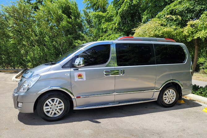 Private Transfers from Punta Cana Airport to hotels in DR - Safety, comfort, and what you should expect