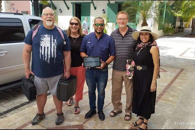 Private Transportation Between Punta Cana Airport And Hotels - Finding Your Representative After Landing