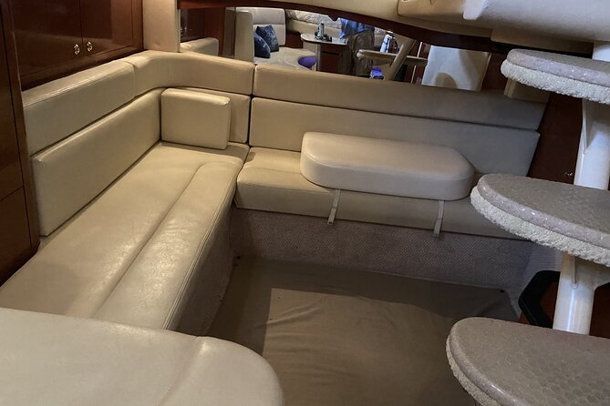 Private Yacht in Punta Cana, Unlimited Drinks and HipHop Music - Who will get the most from this yacht outing
