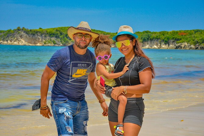 Punta Cana: 4 Hours Tour in Cueva Playa Horseback Riding - Macao Beach and the Caribbean water