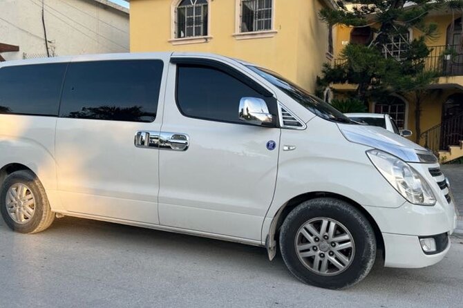 Punta Cana: Airport (PUJ) Shuttle To Uvero Alto - The 60 to 75 minute drive to Uvero Alto