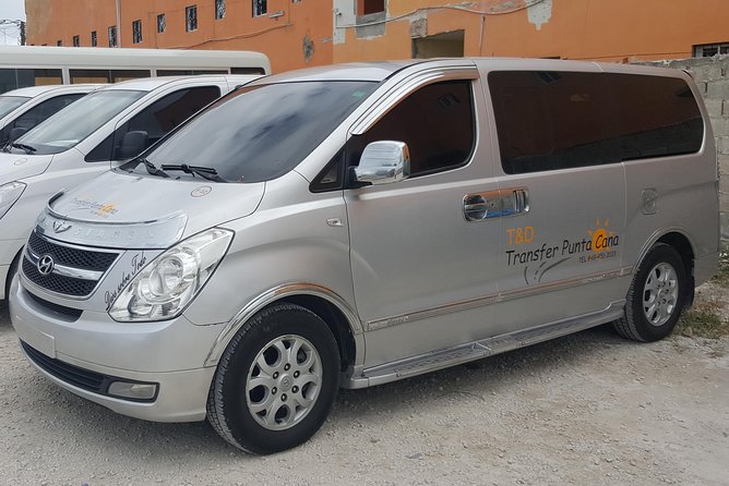Punta Cana Airport (PUJ) To Cap Cana Hotels (One way) - Finding your driver at Terminal A or B