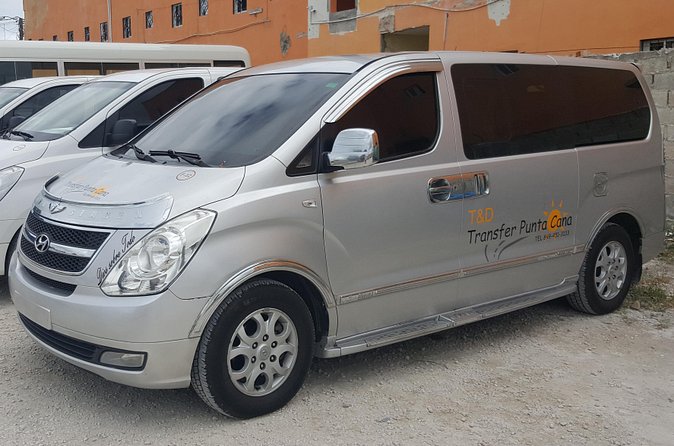 Punta Cana Airport (PUJ) To Cap Cana Hotels (One way) - Service touches that make the ride easier