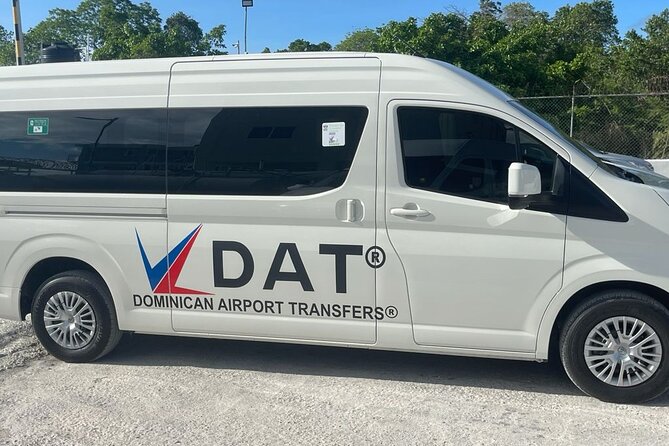 Punta Cana Airport to HYATT ZIVA & ZILARA RESORTS in CAP CANA R/T - The airport arrival process, step by step