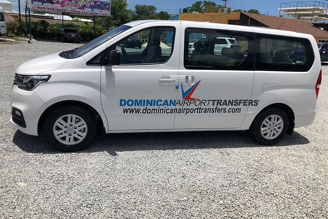 Punta Cana Airport to OCEAN EL FARO (Uvero Alto) R/T - What the drive to Uvero Alto is like