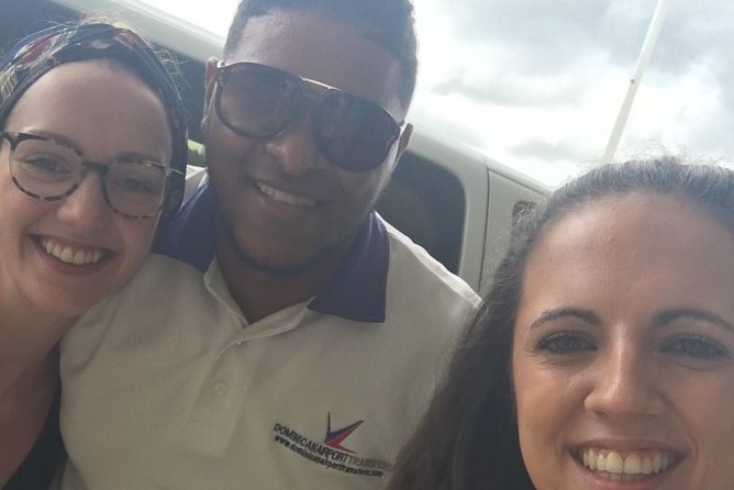 Punta Cana Airport to TRS TURQUESA R/T - What the driver service adds