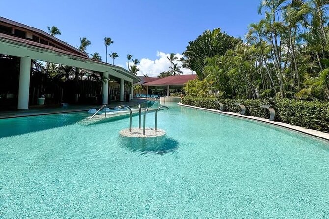 Punta Cana: Airport Transfer to Hotel In RD / Fast & Safe - Who will get the most from this transfer