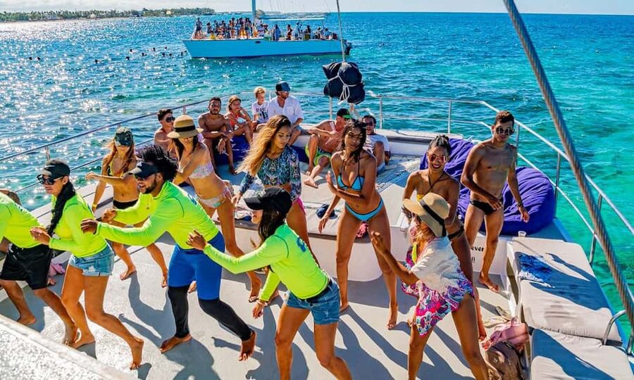 Punta Cana Area: Party Cruise with Parasailing and Open Bar - How the three-hour cruise flows