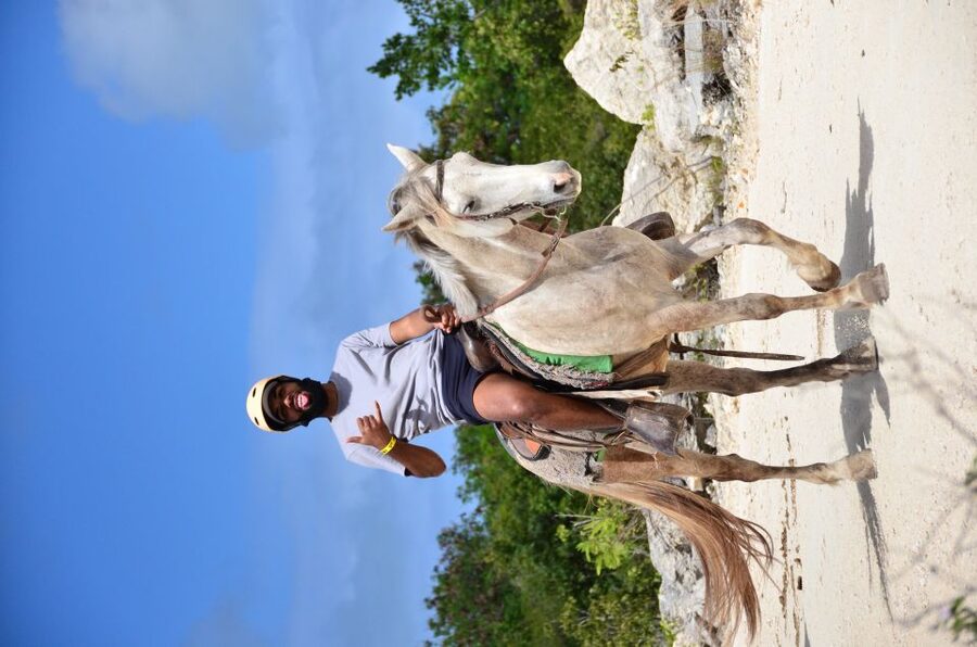 Punta Cana: Bávaro Adventure Park Horse Riding & Waterfalls - The no-phone rule and the park’s photo system