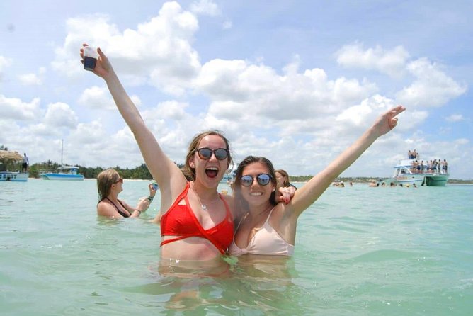 Punta Cana Booze Cruise with Snorkeling, Natural Pool & Open Bar - Group size, timing, and comfort
